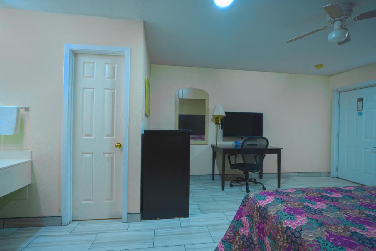 Texas Inn San Benito Near Harlingen المظهر الخارجي الصورة