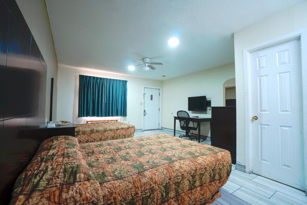 Texas Inn San Benito Near Harlingen المظهر الخارجي الصورة