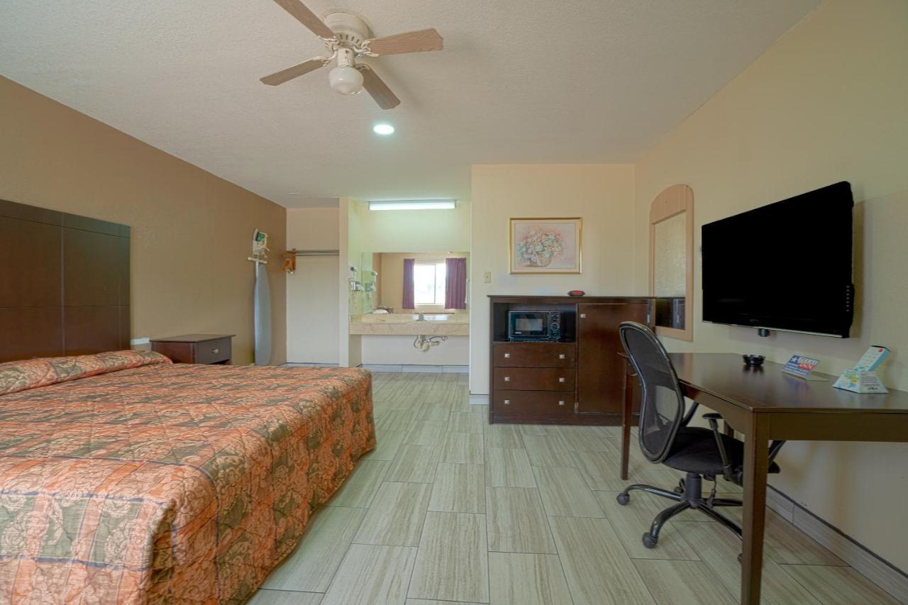 Texas Inn San Benito Near Harlingen المظهر الخارجي الصورة