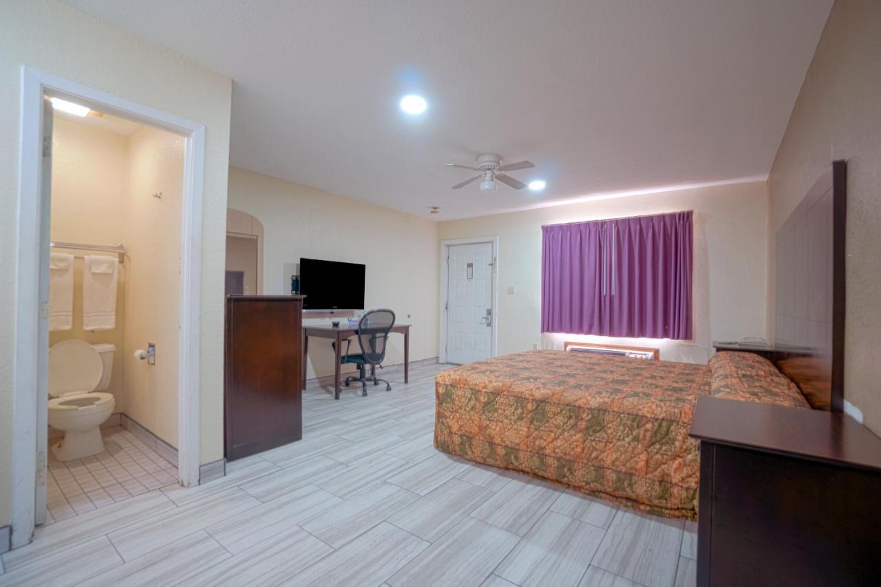 Texas Inn San Benito Near Harlingen المظهر الخارجي الصورة