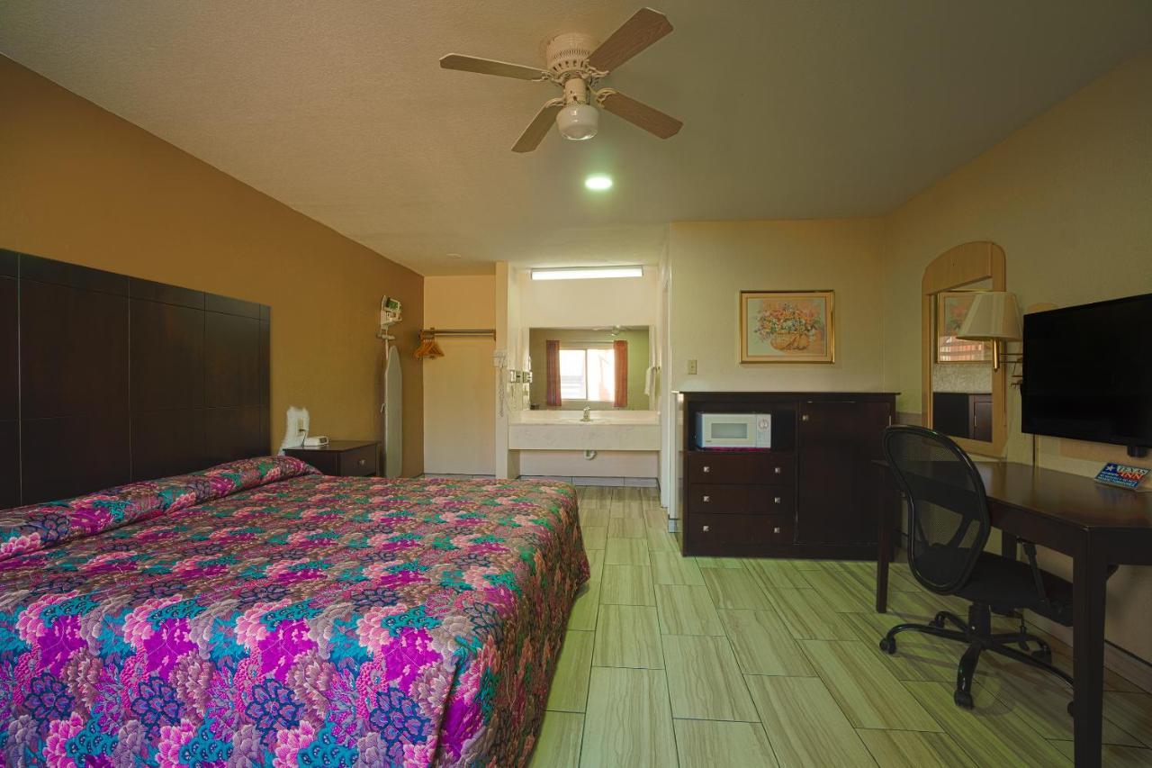 Texas Inn San Benito Near Harlingen المظهر الخارجي الصورة