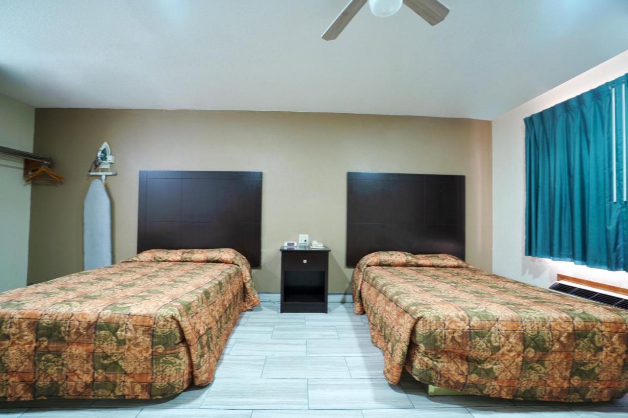 Texas Inn San Benito Near Harlingen المظهر الخارجي الصورة