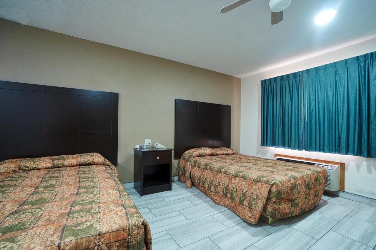 Texas Inn San Benito Near Harlingen المظهر الخارجي الصورة